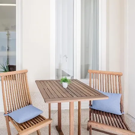 Boutique Rentals-flores Terrace Historical Centre Apartment *