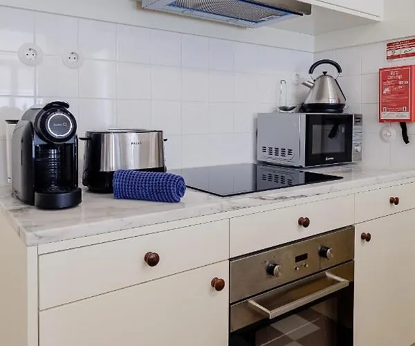 Boutique Rentals-flores Terrace Historical Centre Porto