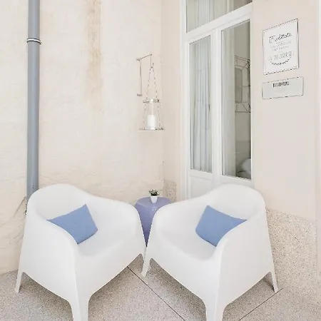 Boutique Rentals-flores Terrace Historical Centre Appartamento