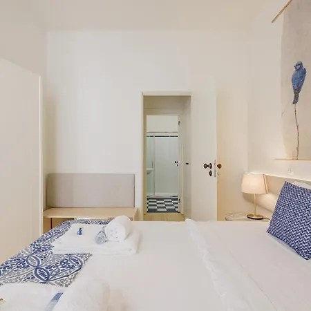 Boutique Rentals-flores Terrace Historical Centre Appartement Oporto